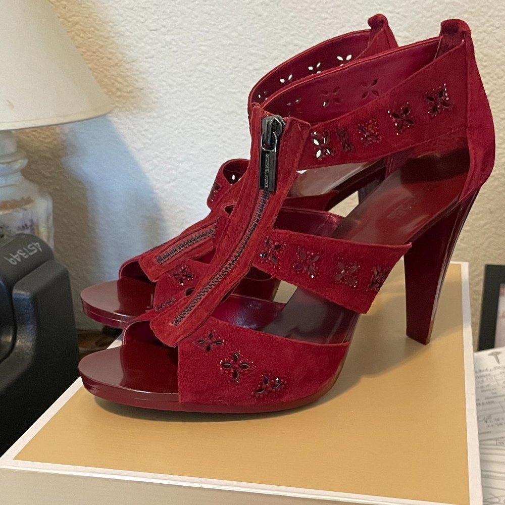 MICHAEL Michael Kors Berkley Floral T Strap Sandal - Cherry